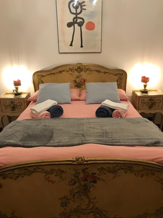 La Casa Del Melograno Apartment Alba  Bagian luar foto
